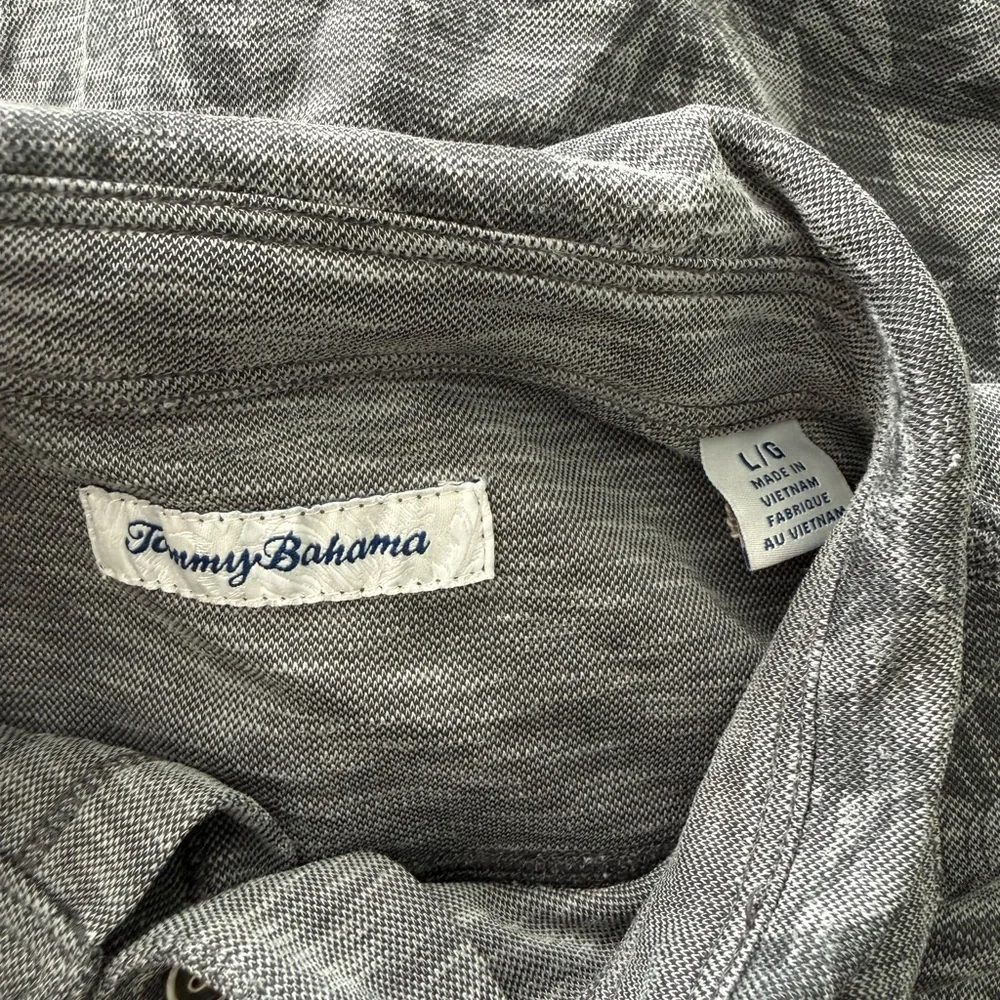 Tommy Bahama Gray Raiders Polo Shirt Size L - Picture 5 of 6